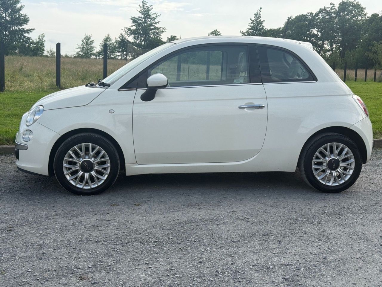2015 FIAT 1.2 Lounge Hatchback 3dr Petrol Manual Euro 6 (s/s) (69 bhp) - vehicle photo 7 for sale on PureCar