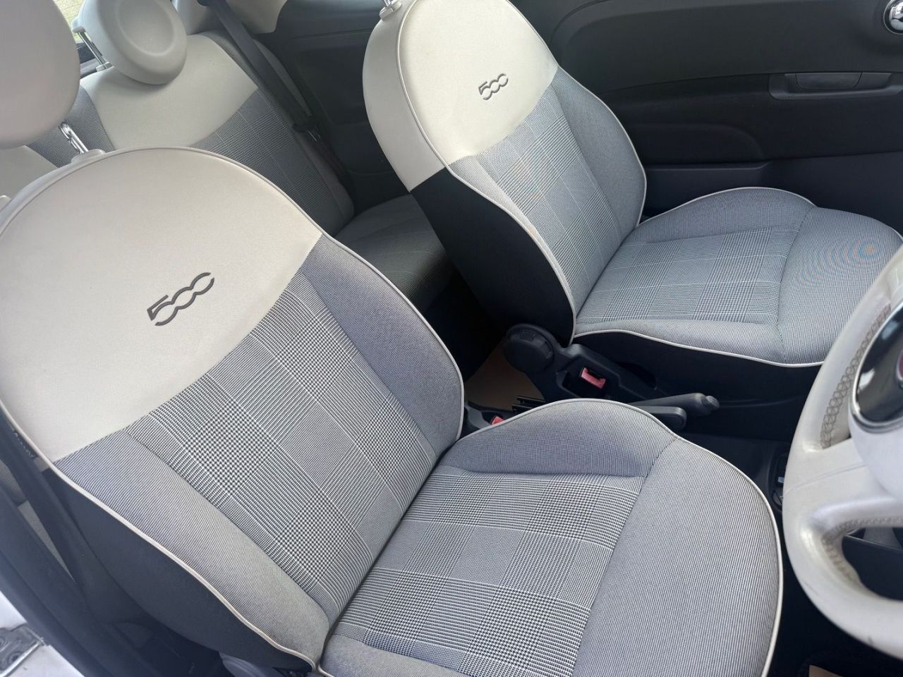 2015 FIAT 1.2 Lounge Hatchback 3dr Petrol Manual Euro 6 (s/s) (69 bhp) - vehicle photo 6 for sale on PureCar