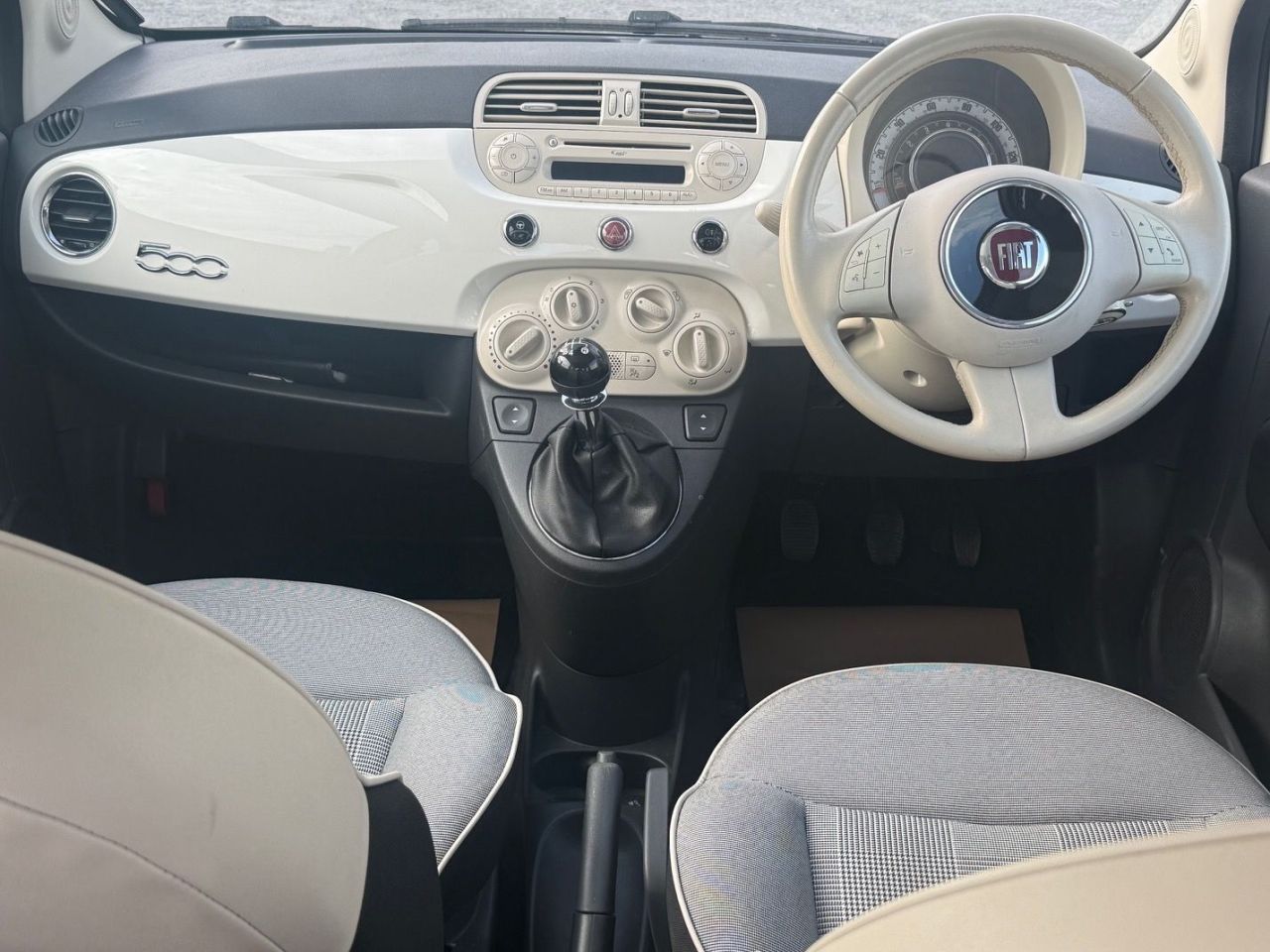 2015 FIAT 1.2 Lounge Hatchback 3dr Petrol Manual Euro 6 (s/s) (69 bhp) - vehicle photo 2 for sale on PureCar