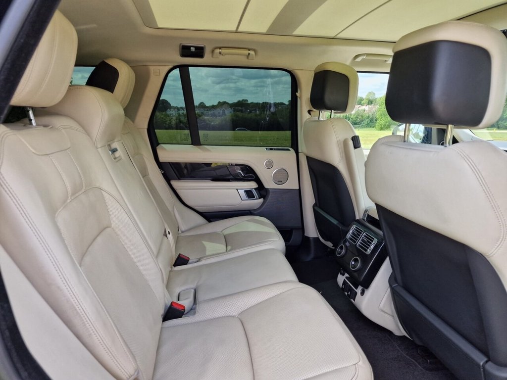 USED 2019 69 LAND ROVER RANGE ROVER 3.0 SD V6 Vogue SUV 5dr Diesel Auto 4WD Euro 6 (s/s) (275 ps) FINANCE AVAILABLE