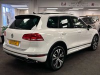 USED 2016 65 VOLKSWAGEN TOUAREG 3.0 TDI V6 BlueMotion Tech R-Line SUV 5dr Diesel Tiptronic 4WD Euro 6 (s/s) (262 ps) UK DELIVERY FLAT FEE &pound;250 (SUBJECT TO DEAL) *OVER 100 IMAGES ON OUR WEBSITE*BESPOKE FINANCE ARRANGED*PART EXCHANGE WELCOME*ALL VEHICLES HPI CLEAR