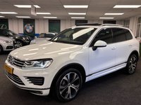 USED 2016 65 VOLKSWAGEN TOUAREG 3.0 TDI V6 BlueMotion Tech R-Line SUV 5dr Diesel Tiptronic 4WD Euro 6 (s/s) (262 ps) UK DELIVERY FLAT FEE &pound;250 (SUBJECT TO DEAL) *OVER 100 IMAGES ON OUR WEBSITE*BESPOKE FINANCE ARRANGED*PART EXCHANGE WELCOME*ALL VEHICLES HPI CLEAR