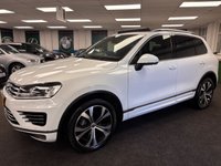 USED 2016 65 VOLKSWAGEN TOUAREG 3.0 TDI V6 BlueMotion Tech R-Line SUV 5dr Diesel Tiptronic 4WD Euro 6 (s/s) (262 ps) UK DELIVERY FLAT FEE &pound;250 (SUBJECT TO DEAL) *OVER 100 IMAGES ON OUR WEBSITE*BESPOKE FINANCE ARRANGED*PART EXCHANGE WELCOME*ALL VEHICLES HPI CLEAR