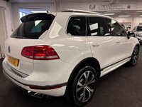USED 2016 65 VOLKSWAGEN TOUAREG 3.0 TDI V6 BlueMotion Tech R-Line SUV 5dr Diesel Tiptronic 4WD Euro 6 (s/s) (262 ps) UK DELIVERY FLAT FEE &pound;250 (SUBJECT TO DEAL) *OVER 100 IMAGES ON OUR WEBSITE*BESPOKE FINANCE ARRANGED*PART EXCHANGE WELCOME*ALL VEHICLES HPI CLEAR