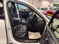 USED 2016 65 VOLKSWAGEN TOUAREG 3.0 TDI V6 BlueMotion Tech R-Line SUV 5dr Diesel Tiptronic 4WD Euro 6 (s/s) (262 ps) UK DELIVERY FLAT FEE &pound;250 (SUBJECT TO DEAL) *OVER 100 IMAGES ON OUR WEBSITE*BESPOKE FINANCE ARRANGED*PART EXCHANGE WELCOME*ALL VEHICLES HPI CLEAR