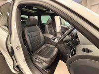 USED 2016 65 VOLKSWAGEN TOUAREG 3.0 TDI V6 BlueMotion Tech R-Line SUV 5dr Diesel Tiptronic 4WD Euro 6 (s/s) (262 ps) UK DELIVERY FLAT FEE &pound;250 (SUBJECT TO DEAL) *OVER 100 IMAGES ON OUR WEBSITE*BESPOKE FINANCE ARRANGED*PART EXCHANGE WELCOME*ALL VEHICLES HPI CLEAR