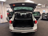 USED 2016 65 VOLKSWAGEN TOUAREG 3.0 TDI V6 BlueMotion Tech R-Line SUV 5dr Diesel Tiptronic 4WD Euro 6 (s/s) (262 ps) UK DELIVERY FLAT FEE &pound;250 (SUBJECT TO DEAL) *OVER 100 IMAGES ON OUR WEBSITE*BESPOKE FINANCE ARRANGED*PART EXCHANGE WELCOME*ALL VEHICLES HPI CLEAR