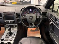 USED 2016 65 VOLKSWAGEN TOUAREG 3.0 TDI V6 BlueMotion Tech R-Line SUV 5dr Diesel Tiptronic 4WD Euro 6 (s/s) (262 ps) UK DELIVERY FLAT FEE &pound;250 (SUBJECT TO DEAL) *OVER 100 IMAGES ON OUR WEBSITE*BESPOKE FINANCE ARRANGED*PART EXCHANGE WELCOME*ALL VEHICLES HPI CLEAR