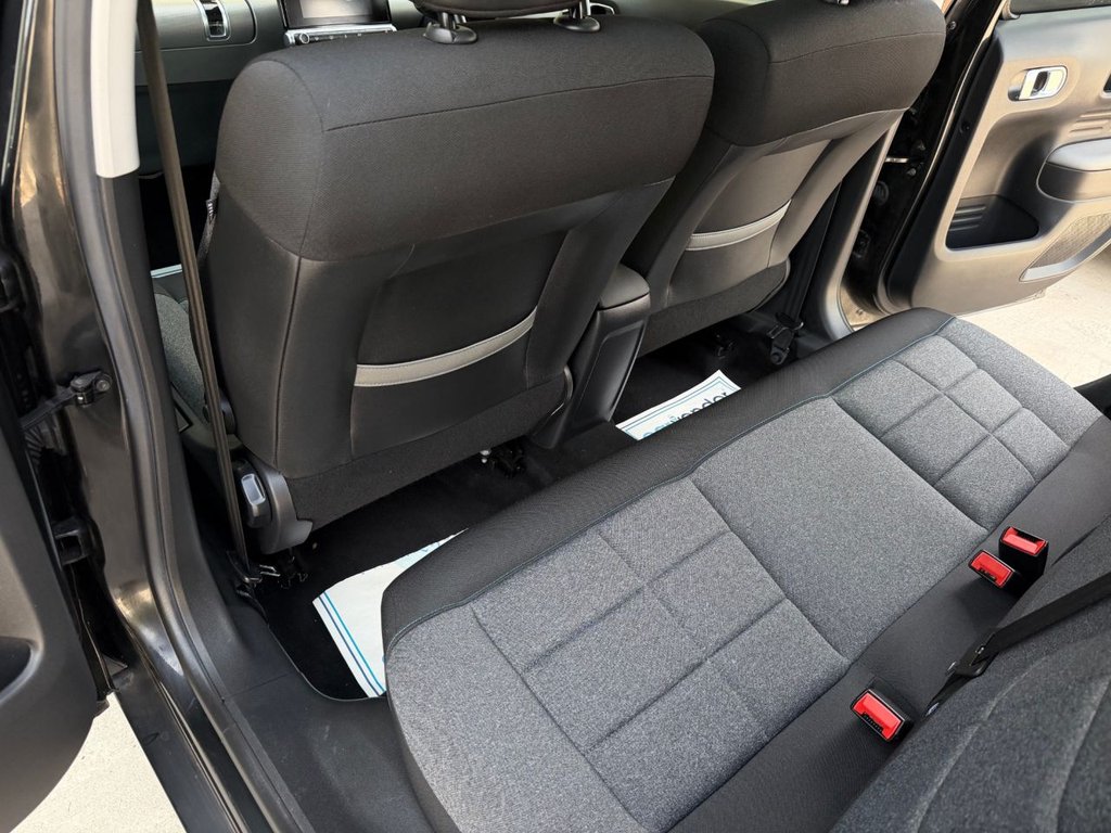 USED 2018 68 CITROEN C4 CACTUS 1.2 PureTech GPF Flair Hatchback 5dr Petrol Manual Euro 6 (s/s) (110 ps) 7 Services|SatNav|Rear & Front Sensors|Apple CarPlay/Android Auto|