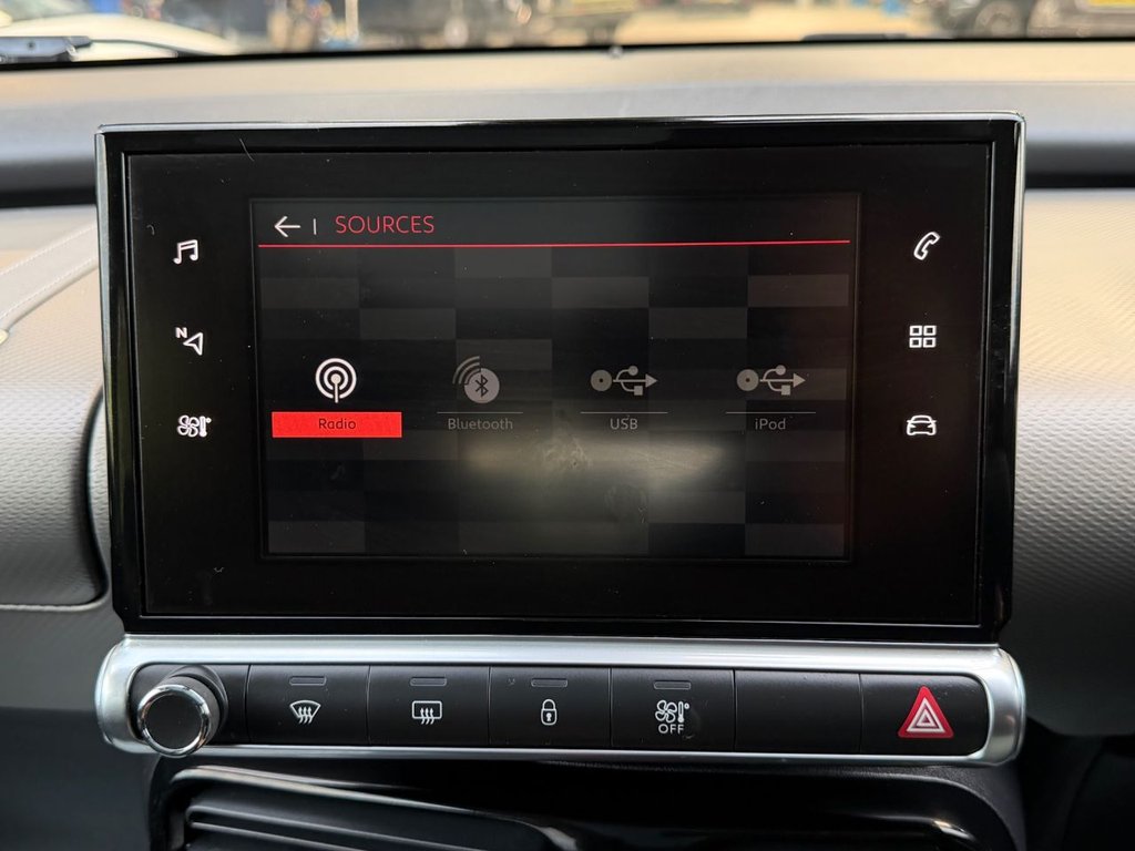 USED 2018 68 CITROEN C4 CACTUS 1.2 PureTech GPF Flair Hatchback 5dr Petrol Manual Euro 6 (s/s) (110 ps) 7 Services|SatNav|Rear & Front Sensors|Apple CarPlay/Android Auto|