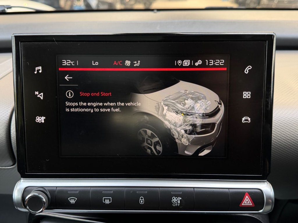 USED 2018 68 CITROEN C4 CACTUS 1.2 PureTech GPF Flair Hatchback 5dr Petrol Manual Euro 6 (s/s) (110 ps) 7 Services|SatNav|Rear & Front Sensors|Apple CarPlay/Android Auto|