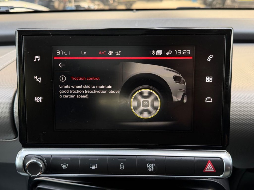 USED 2018 68 CITROEN C4 CACTUS 1.2 PureTech GPF Flair Hatchback 5dr Petrol Manual Euro 6 (s/s) (110 ps) 7 Services|SatNav|Rear & Front Sensors|Apple CarPlay/Android Auto|