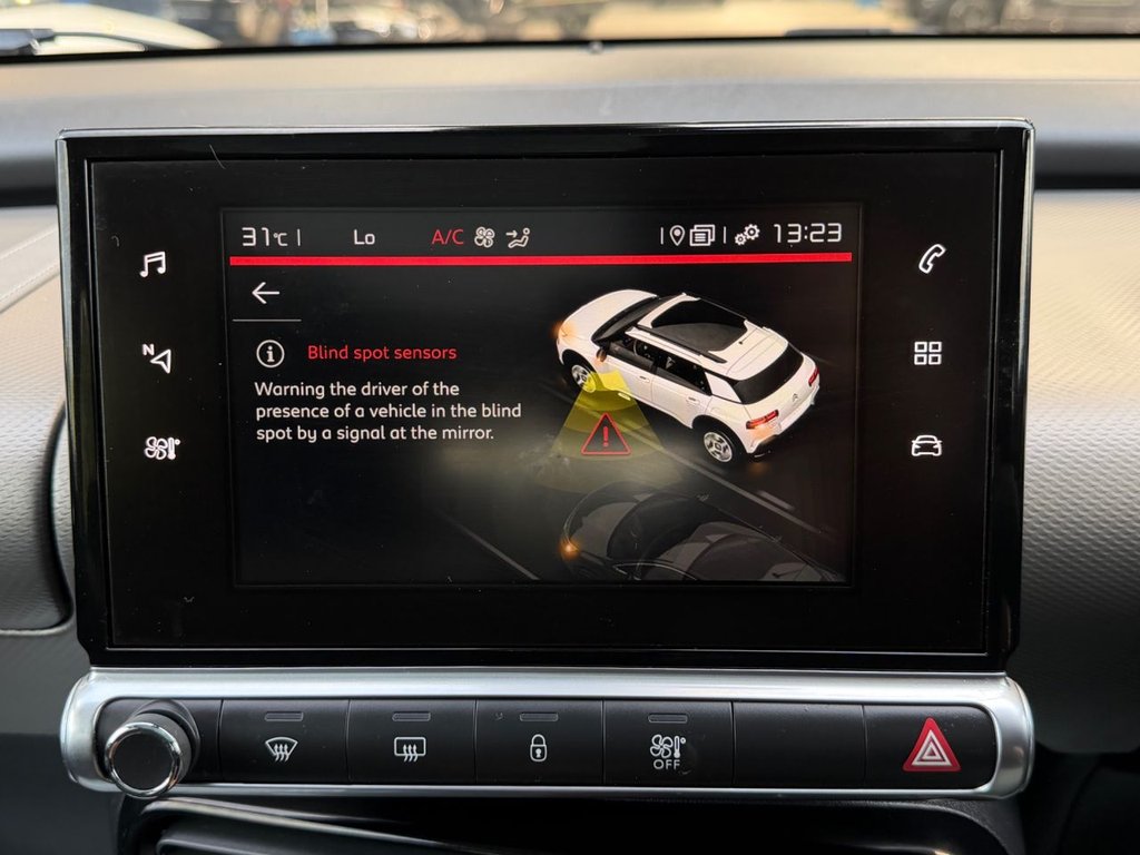 USED 2018 68 CITROEN C4 CACTUS 1.2 PureTech GPF Flair Hatchback 5dr Petrol Manual Euro 6 (s/s) (110 ps) 7 Services|SatNav|Rear & Front Sensors|Apple CarPlay/Android Auto|