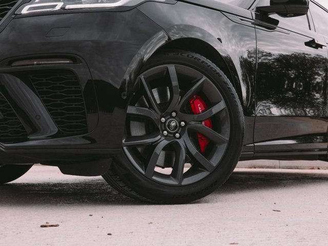 View our LAND ROVER RANGE ROVER VELAR