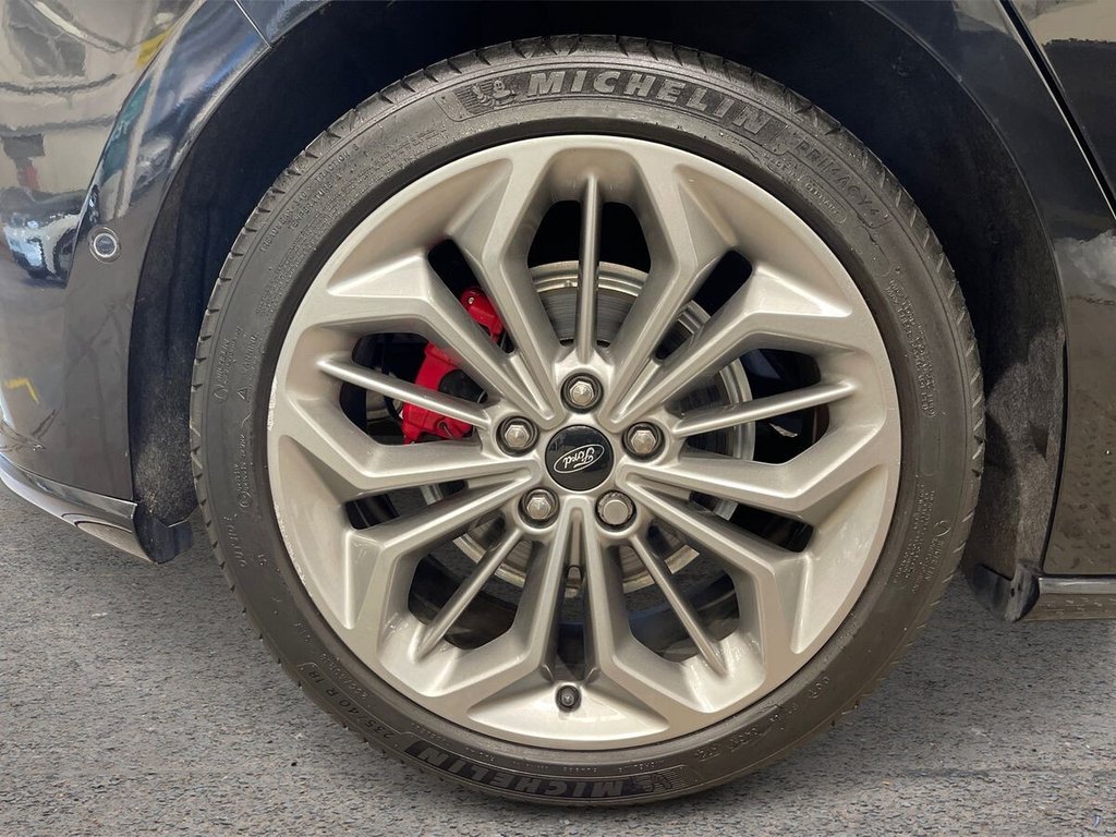 USED 2021 70 FORD FOCUS 1.0T EcoBoost ST-Line X Hatchback 5dr Petrol Auto Euro 6 (s/s) (125 ps) wireless accessory charging pad