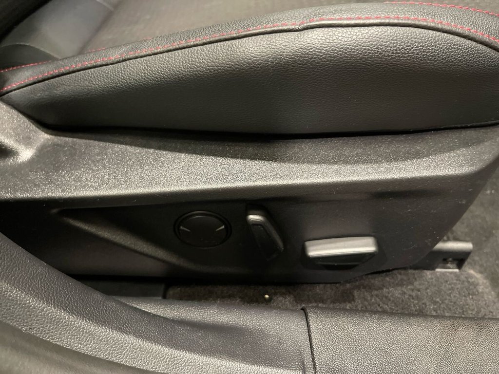 USED 2021 70 FORD FOCUS 1.0T EcoBoost ST-Line X Hatchback 5dr Petrol Auto Euro 6 (s/s) (125 ps) wireless accessory charging pad