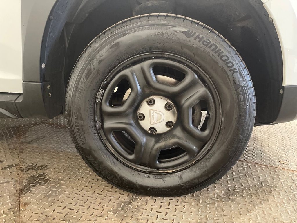 USED 2021 21 DACIA DUSTER 1.0 TCe Essential SUV 5dr Petrol Manual Euro 6 (s/s) (100 ps) Rear Parking Sensors