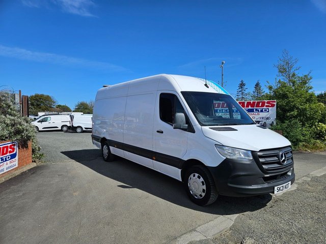 View our MERCEDES-BENZ SPRINTER
