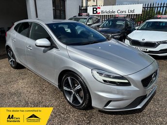 2016 VOLVO V40 2.0 T2 R-Design Hatchback 5dr Petrol Manual Euro 6 (s/s) (122 ps) &pound;8875.00