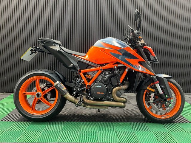 View our KTM 1290 Super Duke R