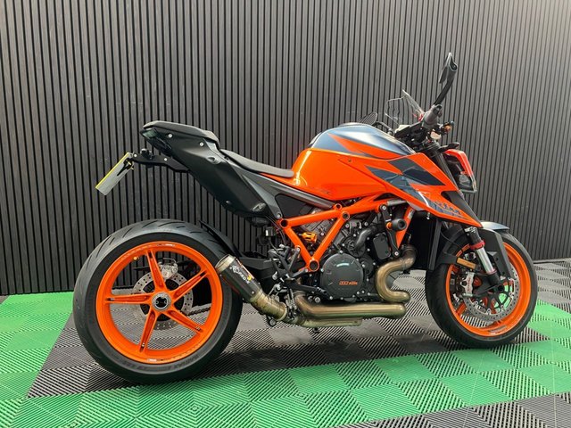 View our KTM 1290 Super Duke R