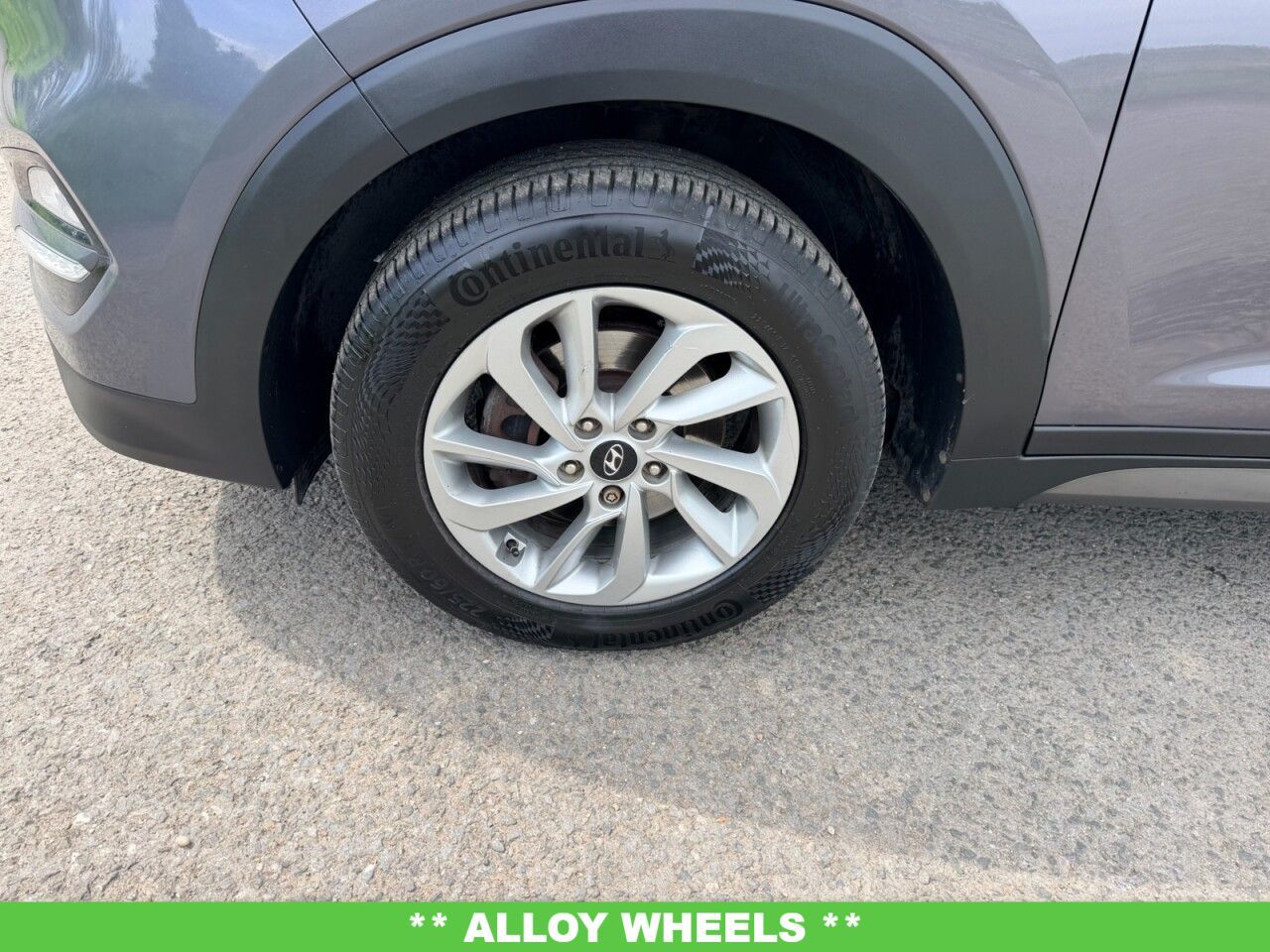 USED 2015 65 HYUNDAI TUCSON 1.7 CRDi Blue Drive Premium SUV 5dr Diesel Manual Euro 6 (s/s) (116 ps) ** 10 RECORDED SERVICES **