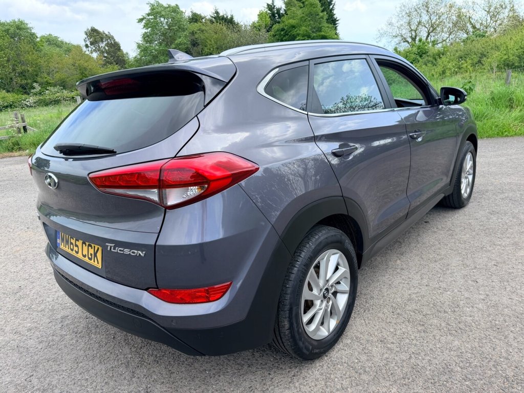 USED 2015 65 HYUNDAI TUCSON 1.7 CRDi Blue Drive Premium SUV 5dr Diesel Manual Euro 6 (s/s) (116 ps) ** 10 RECORDED SERVICES **