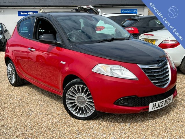 View our Chrysler Ypsilon 1.2 Black&Red Hatchback 5dr Petrol Manual Euro 5 (s/s) (69 bhp)