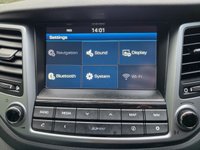 USED 2016 16 HYUNDAI TUCSON 1.7 CRDi Blue Drive Premium SUV 5dr Diesel Manual Euro 6 (s/s) (116 ps) Parking Sensors - Front and Rear