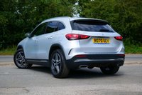 USED 2020 70 MERCEDES-BENZ GLA 1.3 GLA200 AMG Line SUV 5dr Petrol 7G-DCT Euro 6 (s/s) (163 ps) IRIDIUM SILVER METALLIC PAINTWORK + REVERSE CAMERA + HEATED SEATS