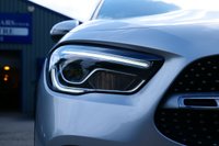 USED 2020 70 MERCEDES-BENZ GLA 1.3 GLA200 AMG Line SUV 5dr Petrol 7G-DCT Euro 6 (s/s) (163 ps) IRIDIUM SILVER METALLIC PAINTWORK + REVERSE CAMERA + HEATED SEATS