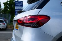 USED 2020 70 MERCEDES-BENZ GLA 1.3 GLA200 AMG Line SUV 5dr Petrol 7G-DCT Euro 6 (s/s) (163 ps) IRIDIUM SILVER METALLIC PAINTWORK + REVERSE CAMERA + HEATED SEATS