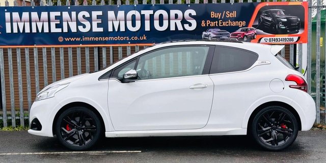 View our PEUGEOT 208