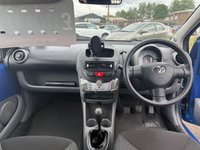 USED 2011 11 TOYOTA AYGO 1.0 VVT-i Blue Hatchback 5dr Petrol Manual Euro 5 (67 ps) 2 KEYS &pound;20 ROAD TAX
