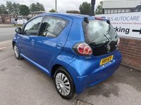 USED 2011 11 TOYOTA AYGO 1.0 VVT-i Blue Hatchback 5dr Petrol Manual Euro 5 (67 ps) 2 KEYS &pound;20 ROAD TAX