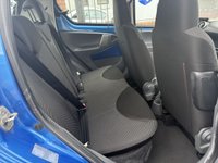 USED 2011 11 TOYOTA AYGO 1.0 VVT-i Blue Hatchback 5dr Petrol Manual Euro 5 (67 ps) 2 KEYS &pound;20 ROAD TAX