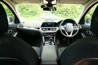 USED 2022 22 BMW 3 SERIES 2.0 330e 12kWh SE Pro Touring 5dr Petrol Plug-in Hybrid Auto Euro 6 (s/s) (292 ps) MINERAL GREY METALLIC PAINTWORK + APPLE CARPLAY + REVERSE CAMERA