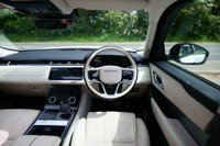 USED 2022 22 LAND ROVER RANGE ROVER VELAR 2.0 P400e 17.1kWh R-Dynamic HSE SUV 5dr Petrol Plug-in Hybrid Auto 4WD Euro 6 (s/s) (404 ps) FUJI WHITE PAINTWORK + SUNROOF + MASSAGE + OYSTER LEATHER