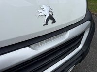 USED 2019 19 PEUGEOT BOXER 2.0 BlueHDi 335 Professional Panel Van 5dr Diesel Manual L3 H2 Euro 6 (130 ps) SAT NAV/CRUISE CONTROL/12 SEATS