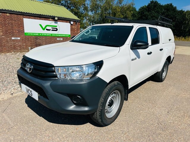 View our Toyota HI-Lux 2.4 D-4D Active Pickup Double Cab 4dr Diesel Manual 4WD Euro 6 (3.5t) (150 ps)