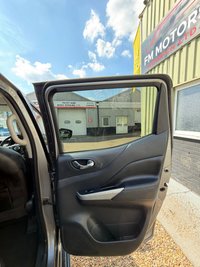 USED 2019 69 NISSAN NAVARA 2.3 dCi Tekna Pickup Double Cab 4dr Diesel Auto 4WD Euro 6 (190 ps) EXCELLENT CONDITION  IN&OUT AUTO !!