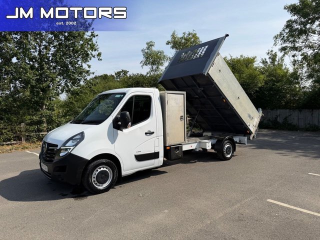View our Vauxhall Movano range