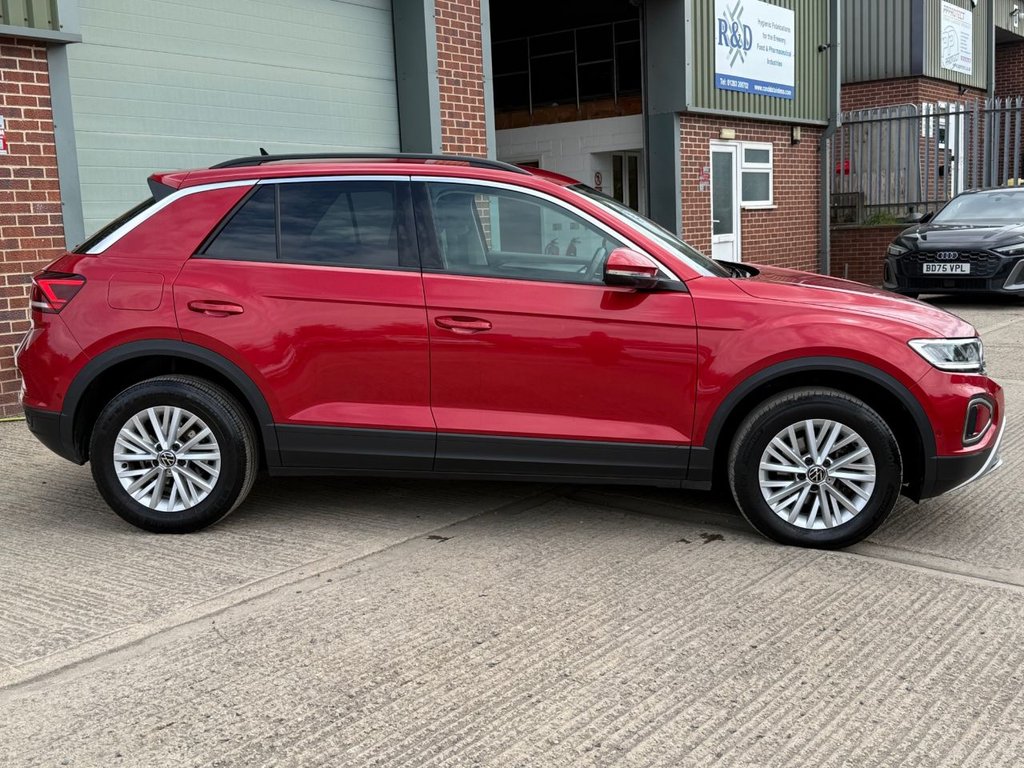 USED 2022 72 VOLKSWAGEN T-ROC 1.0 TSI Life SUV 5dr Petrol Manual Euro 6 (s/s) (110 ps) NO ADMIN FEES, STUNNING, WARRANTY.