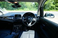 USED 2020 70 BMW 2 SERIES ACTIVE TOURER 1.5 225xe 10kWh Luxury MPV 5dr Petrol Plug-in Hybrid Auto 4WD Euro 6 (s/s) (224 ps) ALPINE WHITE PAINTWORK + CARPLAY + HEATED STEERING WHEEL