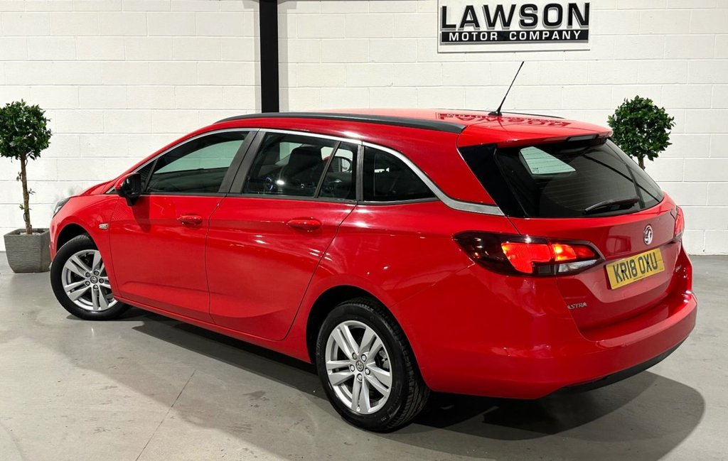 USED 2018 18 VAUXHALL ASTRA 1.0i Turbo ecoTEC Design Sports Tourer 5dr Petrol Manual Euro 6 (s/s) (105 ps) 