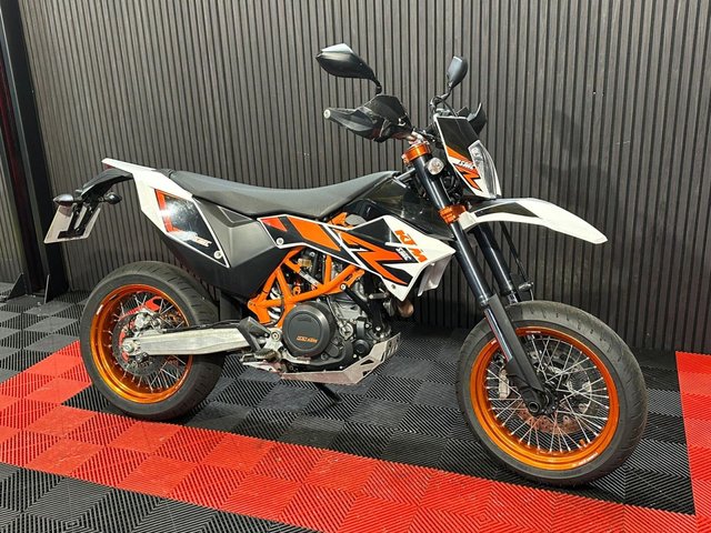 View our KTM 690 SMC R