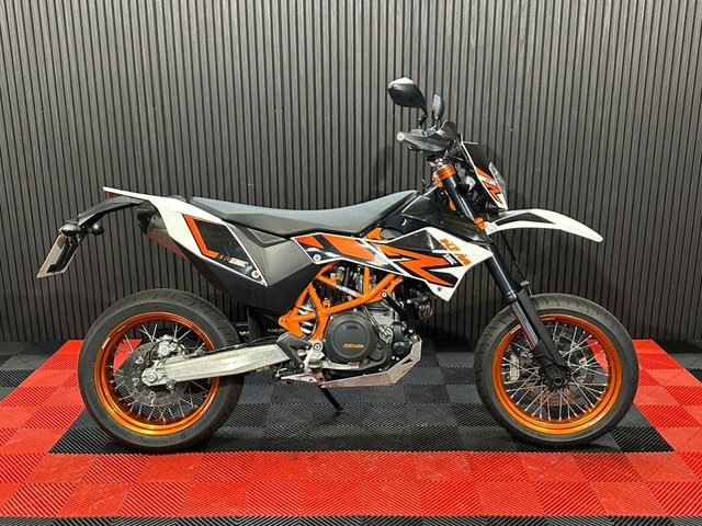View our KTM 690 SMC R