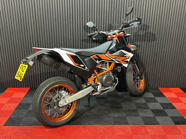 View our KTM 690 SMC R