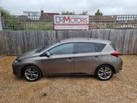 USED 2018 68 TOYOTA AURIS 1.8 VVT-h Design Hatchback 5dr Petrol Hybrid CVT Euro 6 (s/s) (136 ps) ** WE OFFER FINANCE ON THIS CAR **
