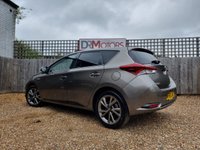 USED 2018 68 TOYOTA AURIS 1.8 VVT-h Design Hatchback 5dr Petrol Hybrid CVT Euro 6 (s/s) (136 ps) ** WE OFFER FINANCE ON THIS CAR **